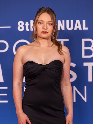 Mia Threapleton