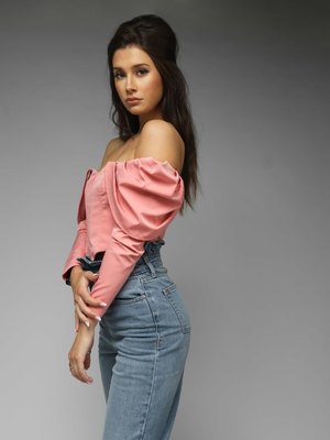 Natasha Calis