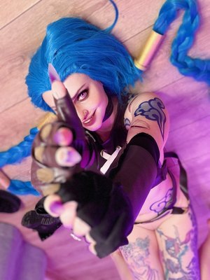 Neon Oni