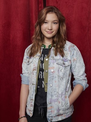 Saylor Curda