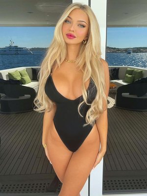 Sophie Saint