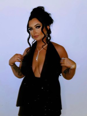 Summer Leigh (Instagram)