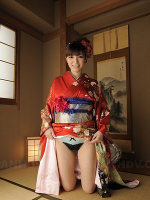 Yuria Tominaga