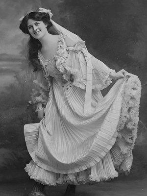 Zena Dare