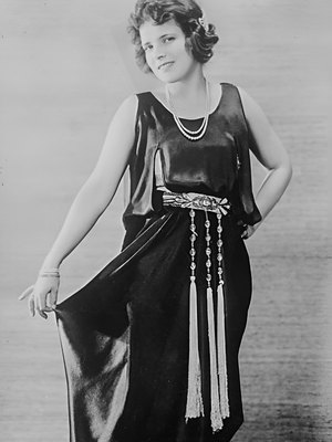 Zena Keefe