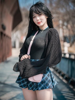 Zia Kwon