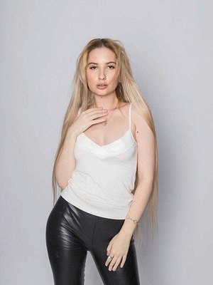 Elza Kom