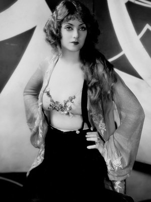 Eve Southern