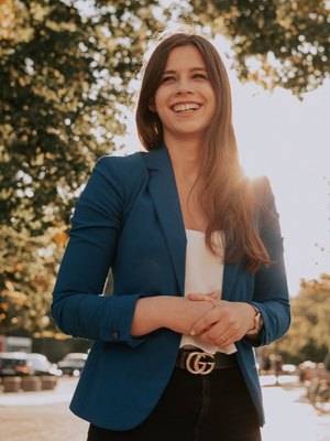 Laura Schieritz