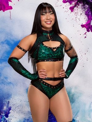 Leigh Laurel