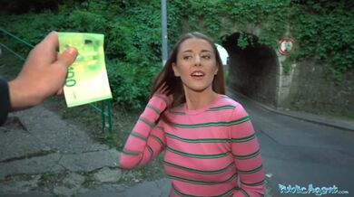 Street sex with pretty babe