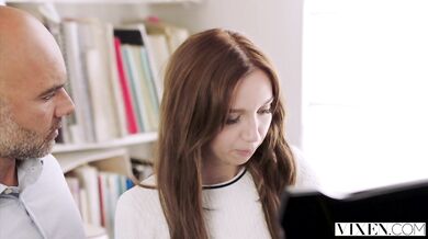 Busty teen Leyla Fiore got fucked