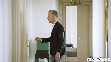 Red Fox and Jia Lissa in hot threesome