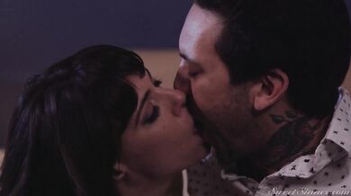 Tattooed guy is fucking sexy amateur on bed