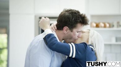 Sex in kitchen with beauty Kacey Jordan