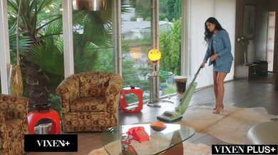 Cock-hungry Penny gets her hairy pussy fucked raw in this raw behind-the-scenes action