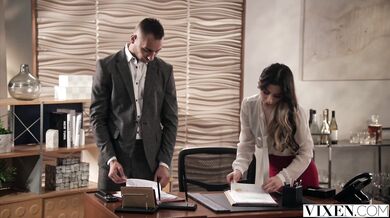 Bella Spark abandons her boring relationship for a savage pussy wrecking by a hung stranger