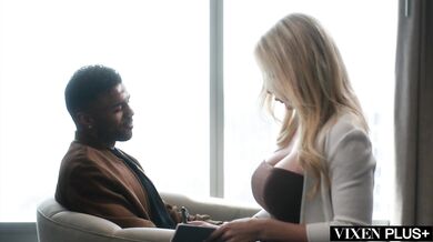 Horny MILF Lexi gives in to a confident stud