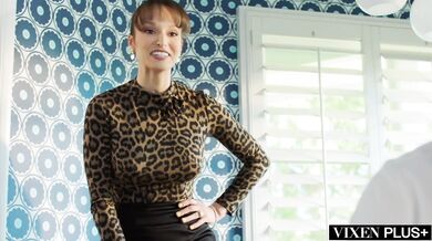 Horny MILF Lexi gives in to a confident stud