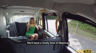 Sex in car with horny babe Shona River