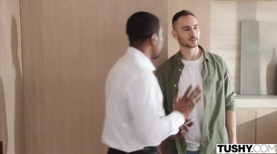 Anal-obsessed hottie Scarlett Alexis has an intense double penetration orgasm