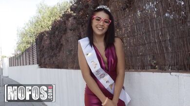 Kitty Love gets her birthday pussy fucked raw by Jordi in a roadside massacre