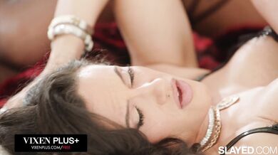 Penny Barber uses her skilled tongue to please Phoenix Marie in this mature girl-on-girl scene