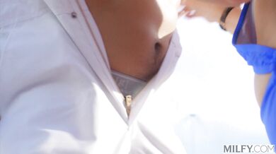 A stunning curvy MILF shows off her riding skills in the sun during an intense poolside session