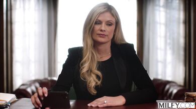 Sexy principal Ellie turns a disciplinary meeting into a hardcore fuckfest on her desk