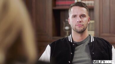 Sexy principal Ellie turns a disciplinary meeting into a hardcore fuckfest on her desk