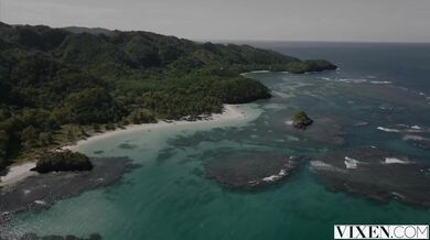 Nicole Ari and Margo Von Teese leave no man behind in this high-energy foursome