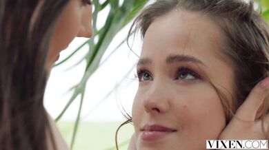 Nicole Ari and Margo Von Teese leave no man behind in this high-energy foursome