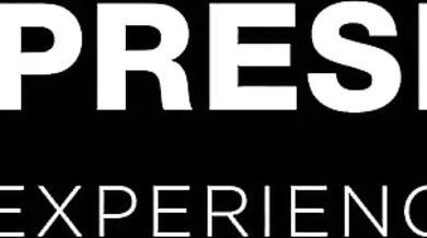 Marina Gold displays a perfect wide gape