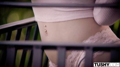 Amateur hottie surrender her tight virgin ass for the first time