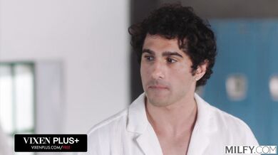 Anissa Kate turns a relaxing spa day into a high energy hardcore session