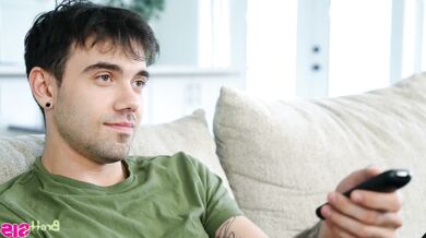 Stepsisters find their pot of gold and share a big cock in a hardcore 3way