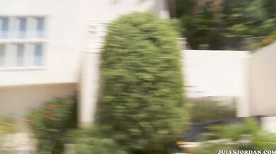 Ultimate babe Kennedy Leigh getting her tight pussy destroyed by a big dick